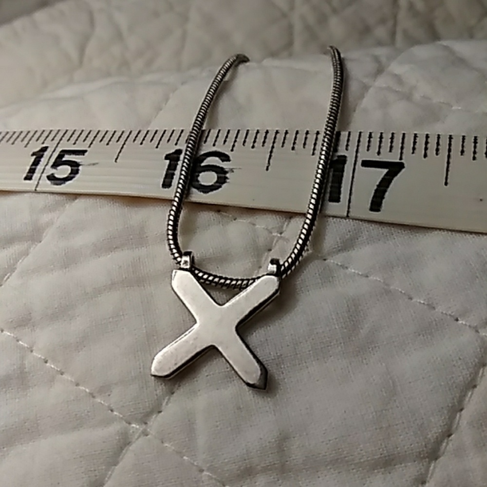 kiss or "X" necklace